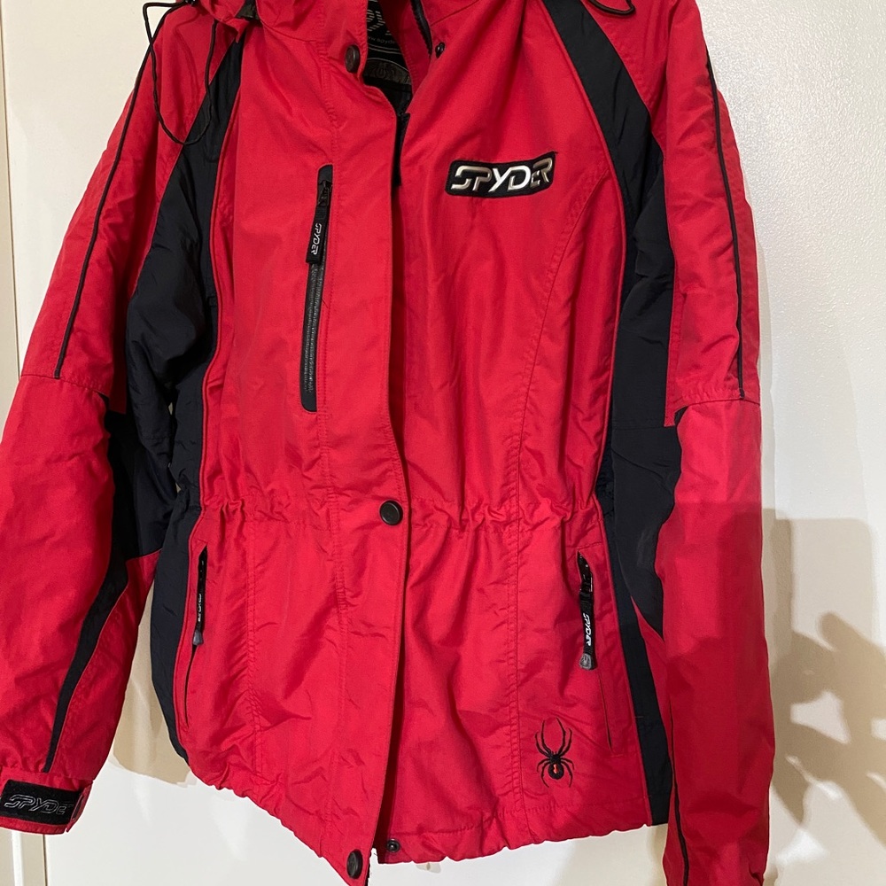 Spider sport jacket, very warm and comfortable, many adjustments to fit.